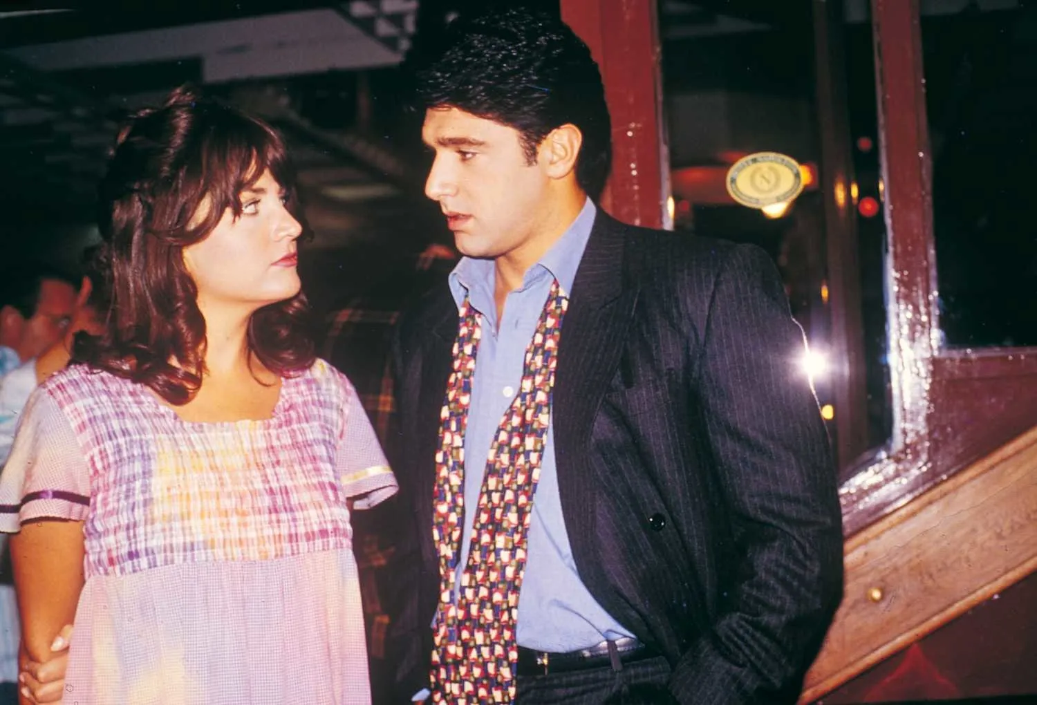 Hakan Ural gençlik yıllarına döndü: Yeşilçam oyuncusu olan annesini böyle andı - 11