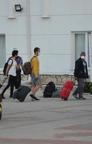 Son dakika: KKTC'den getirilen 288 kişi Karaman'da yurda yerleştirildi