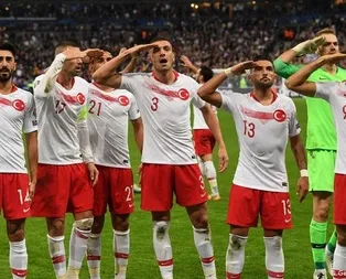 Milli Takımda asker selamı kararı! UEFAya meydan okuyacaklar