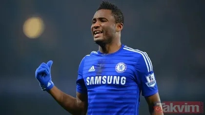 John Obi Mikel, Manchester United formasıyla tanıtıldıktan sonra Chelsea’ye transfer oldu.