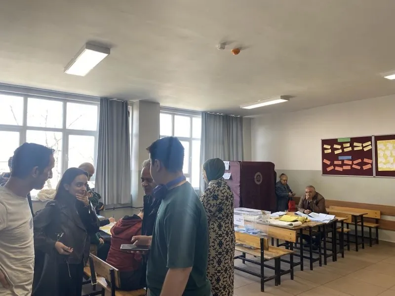 istanbul-fatih-en-dusuk-secmene-sahip-saridemir-mahallesinde-muhtar-icin-oy-kullanilamadi-1711894582835.jpeg İstanbul Fatih en düşük seçmene sahip Sarıdemir mahallesinde muhtar için oy kullanılamadı-3