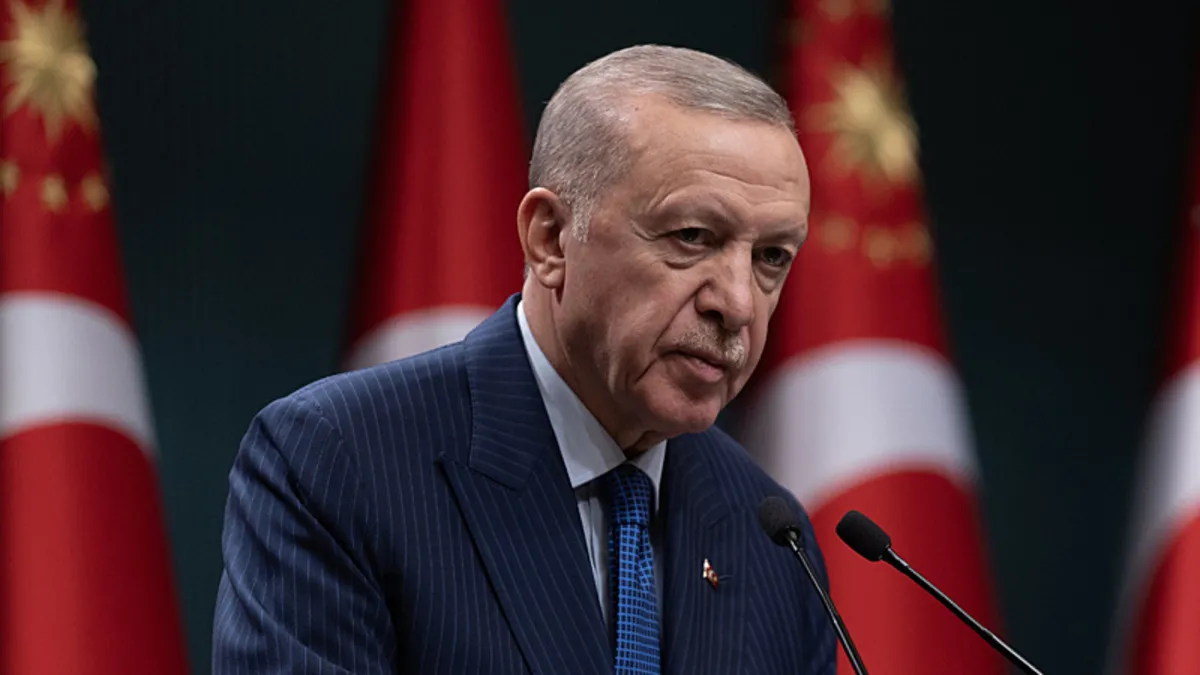 Başkan Erdoğan'dan öğrencilere müjde: KYK bursu yüzde 50 arttı!