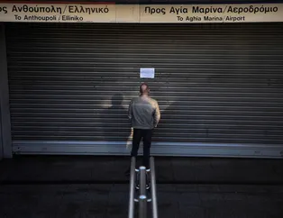 Yunanistan’da kriz büyüyor! 24 saatlik memur grevi hayatı felç etti