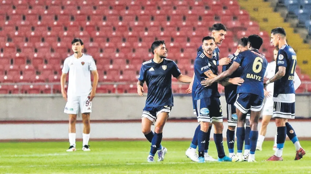 Erzurum FK Hatayspor'u rahatla geçti