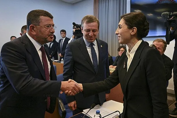 son-dakika-merkez-bankasi-baskani-hafize-gaye-erkandan-yeni-enflasyon-mesaji-1696343661952.jpeg Son dakika: Merkez Bankası Başkanı Hafize Gaye Erkan'dan yeni enflasyon mesajı-8