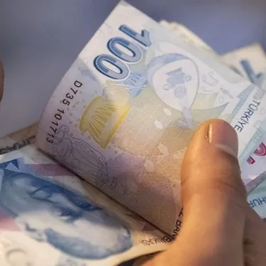 Ziraat Bankası ve Vakıfbank’tan emeklilere Mayıs 2024 müjdesi! 15.000 TL ödeme hemen hesaplara geçiyor!