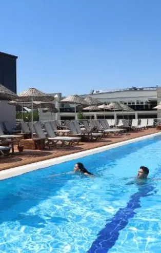 Son dakika: Havuzdan koronavirüs bulaşır mı?