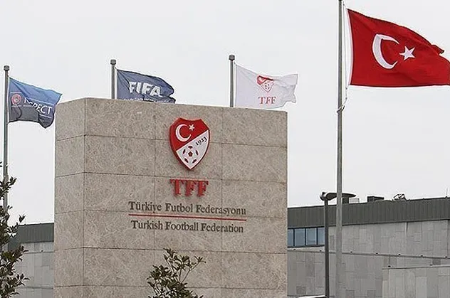 PFDK'den kulüplere maske cezası