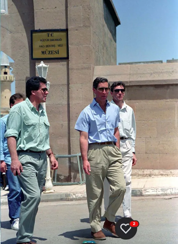 ingilterede-3-charles-kral-oldu-kapadokyada-kaldigi-oteldeki-tabela-degisti-1664200537613.jpg İngiltere'de 3. Charles Kral oldu! Kapadokya'da kaldığı oteldeki tabela değişti-7