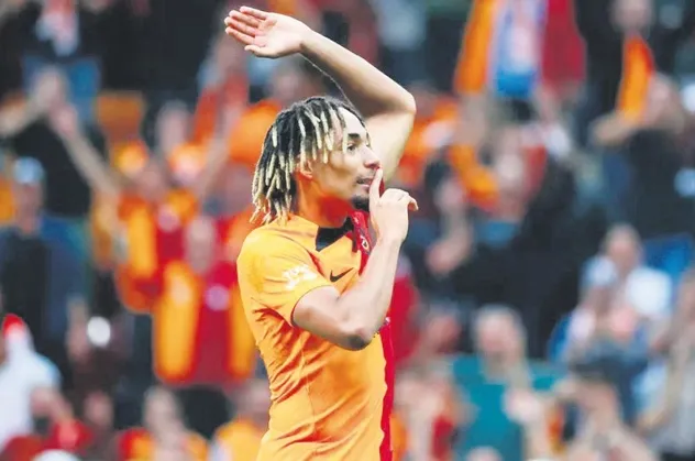 Lyon’dan Sacha Boey'e teklif! Dursun Özbek ve kurmayları reddetti