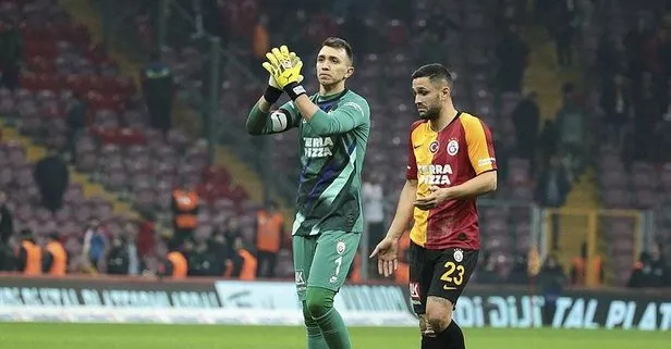Muslera kalmalı