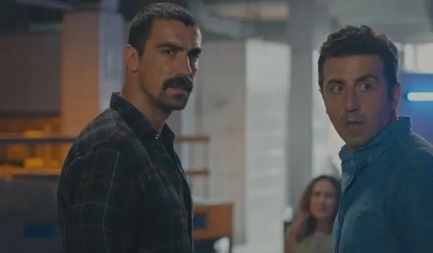 Acun Ilıcalı gözünün yaşına bakmayıp üstünü çizmişti devrim gibi ayrılık! TV 8'de vadesi doldu anında başrol diziden ayrıldı-6