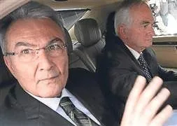 CHP’de kılıçlar çekildi