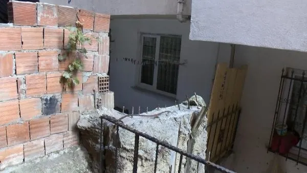 Esenyurt'ta korkunç son: Kedi beslemek için evden çıkmıştı cesedini kardeşi yan binada buldu-4