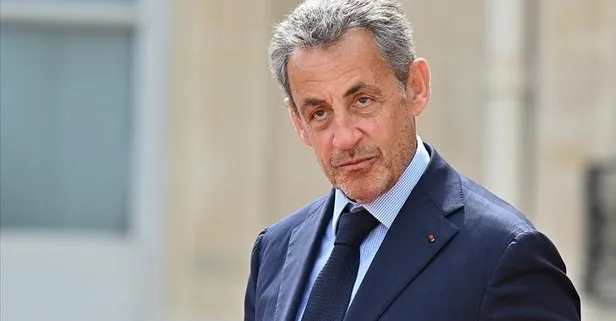 Sarkozy ve çevresi Libya’dan yasa dışı fon suçlamasıyla hakim karşısında