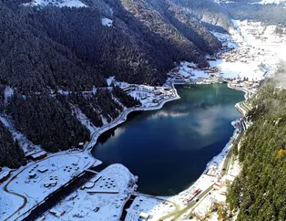 Uzungöl beyaza büründü
