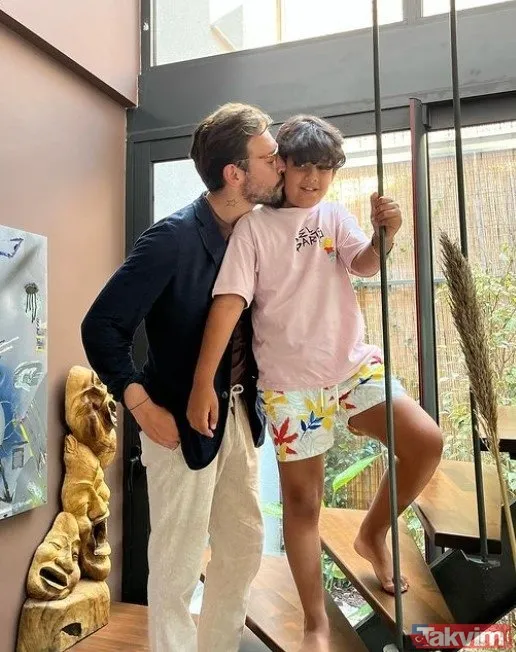 Rafet El Roman son haliyle dillere düştü "Karizmam yakışıklılığım mahvoldu" diye isyan etti! Yüzü gözü şiş içinde kalmıştım - 44