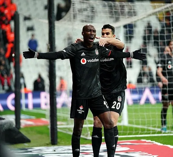 besiktas-4-1-genclerbirligi-mac-sonucu-1577477665471.jpeg Beşiktaş 4-1 Gençlerbirliği | MAÇ SONUCU-3