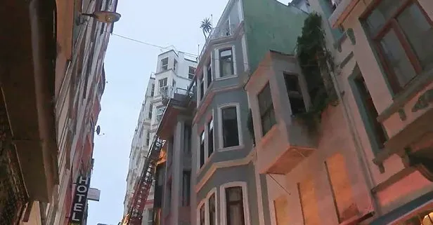 Beyoğlu'nda otelde korkutan yangın