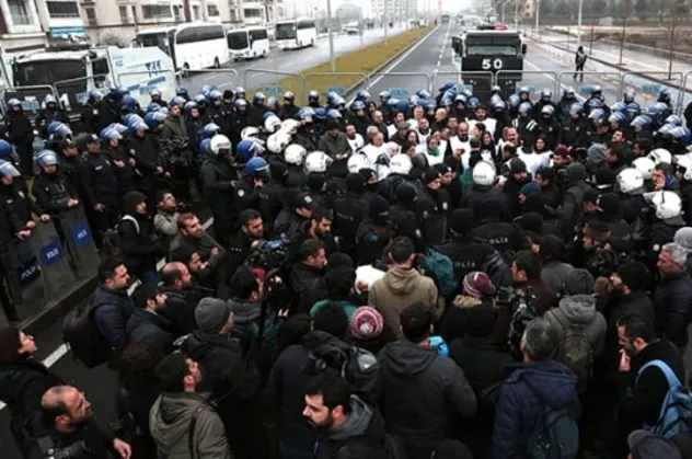 HDP'nin 15 Şubat provokasyonu çökertildi