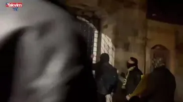 Vandallardan polise ağır küfürler!