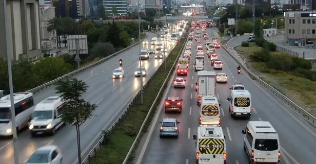 Son dakika: İstanbul’da yağmur sonrası trafik çilesi! 07.30 itibariyle yüzde 60'a yükseldi