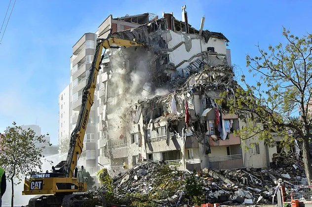 İzmir'i "Kötü 6'lı" yıktı! İşte o maddeler