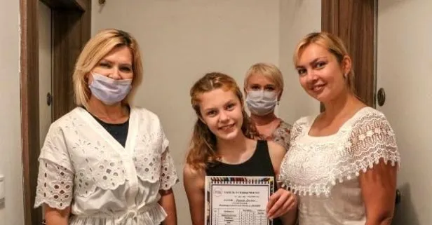 Antalya Daki Rus Ogrencilere Evde Karne Takvim