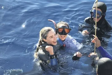 Şahika Ercümen Kaş’ta rekor kırdı: Gazze dayanışması için 107 metreye daldı!