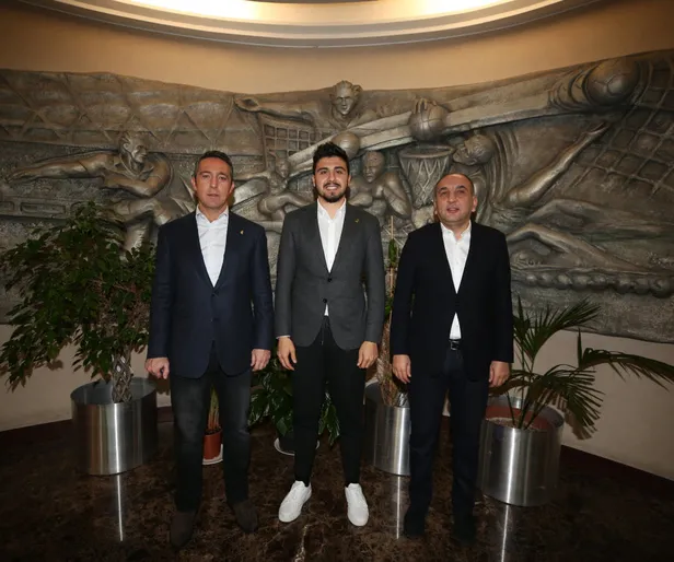 Son dakika haberi... Fenerbahçe Ozan Tufan ile sözleşme yeniledi-1