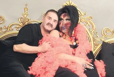 Diva zombilere karşı!