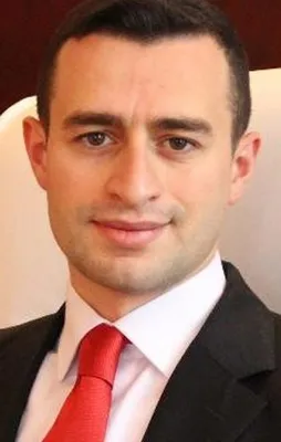 FETÖ'cü kaymakamın eşi de gözaltına alındı!
