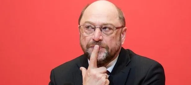 Schulz’un partisi SPD çöktü
