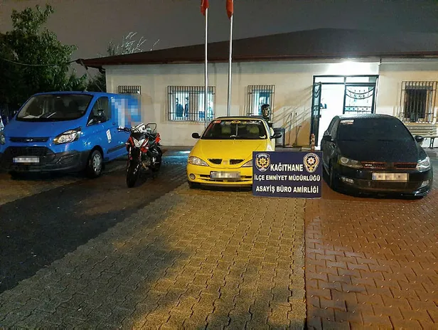 Kağıthane'de havaya ateş açan, trafiği tehlikeye düşüren 8 kişi yakalandı-2