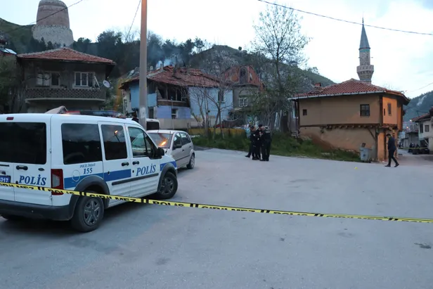 Kütahya!da akılalmaz olay! Top oynayan çocuklara sinirlendi, dehşet saçtı-1