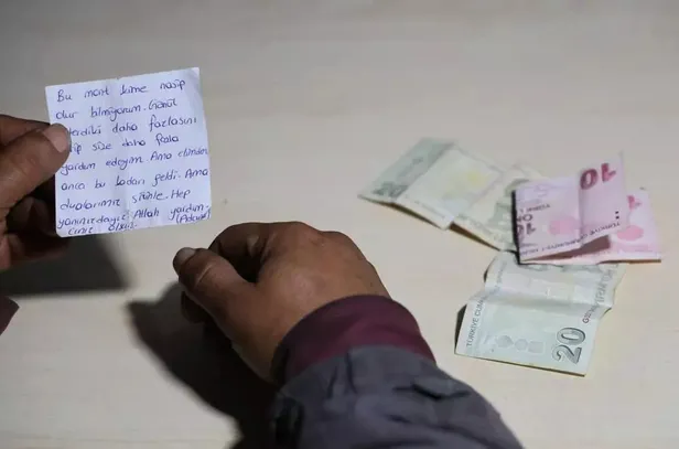 bit-pazarindan-satin-aldigi-montun-cebinden-oyle-bir-not-cikti-ki-beynimden-silinmeyecek-1702636161277.jpg 'Beynimden silinmeyecek' Bit pazarından satın aldığı montun cebinden öyle bir not çıktı ki!-3