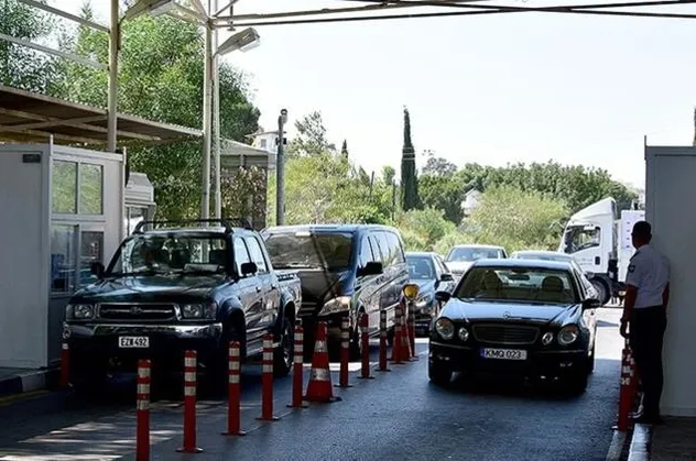 Kıbrıs'ta kırmızı alarm! KKTC ve Rum kesimi arasında...