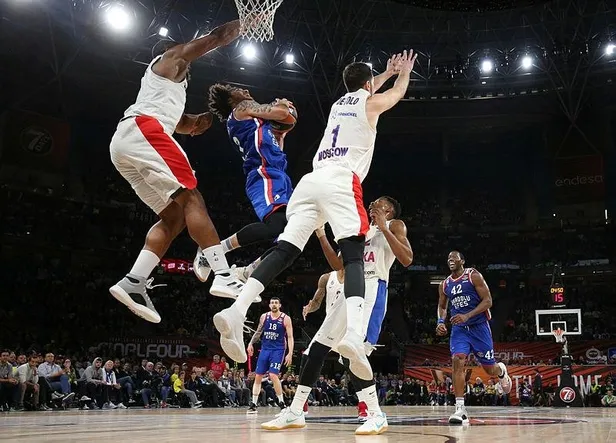 Anadolu Efes Euroleague ikincisi oldu-1