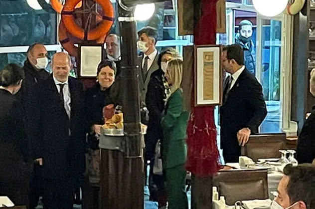 Ekrem İmamoğlu İngiliz Büyükelçi ile gizlice görüştü ittifak ortağı İYİ Parti sessizliğe gömüldü! Akıllara Meral Akşener'in bu sözleri geldi