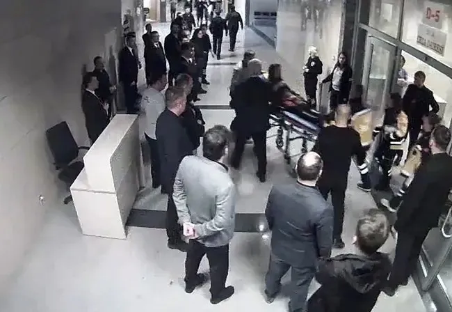 Dehşet anları kamerada! Savcının hakime ateş açtığı o saniyeler ortaya çıktı!-4