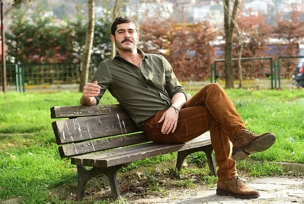 maraslinin-celali-hakkindaki-gercek-duyanlari-sasirtti-genc-oyuncu-burak-deniz-1615757417409.jpeg Maraşlı'nın Celal'i hakkındaki gerçek duyanları şaşırttı! Genç oyuncu Burak Deniz...-3