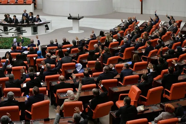 Meclis'te tarihi gün! TBMM'de kapalı İdlib oturumu-1