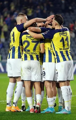 16’lık Arda Güler performansıyla büyüledi Fenerbahçe galibiyet serisini ikiye çıkardı