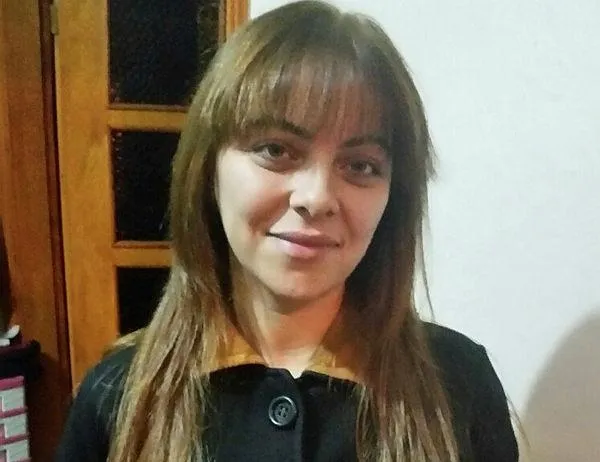 Çekiçle öldürüp evde parti verdi