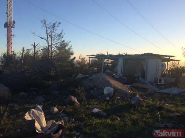 Türkiye'nin ilk kez Irak-Suriye sınır geçiş hattında bulunan Sincar (Şengal) Dağı ile Suriye'nin kuzey doğusunda bulunan Derik ilçesi yakınlarındaki Karaçok...