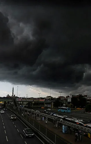 İstanbul hava durumu | AKOM'dan son dakika kuvvetli yağış uyarısı! 13 Eylül 2020
