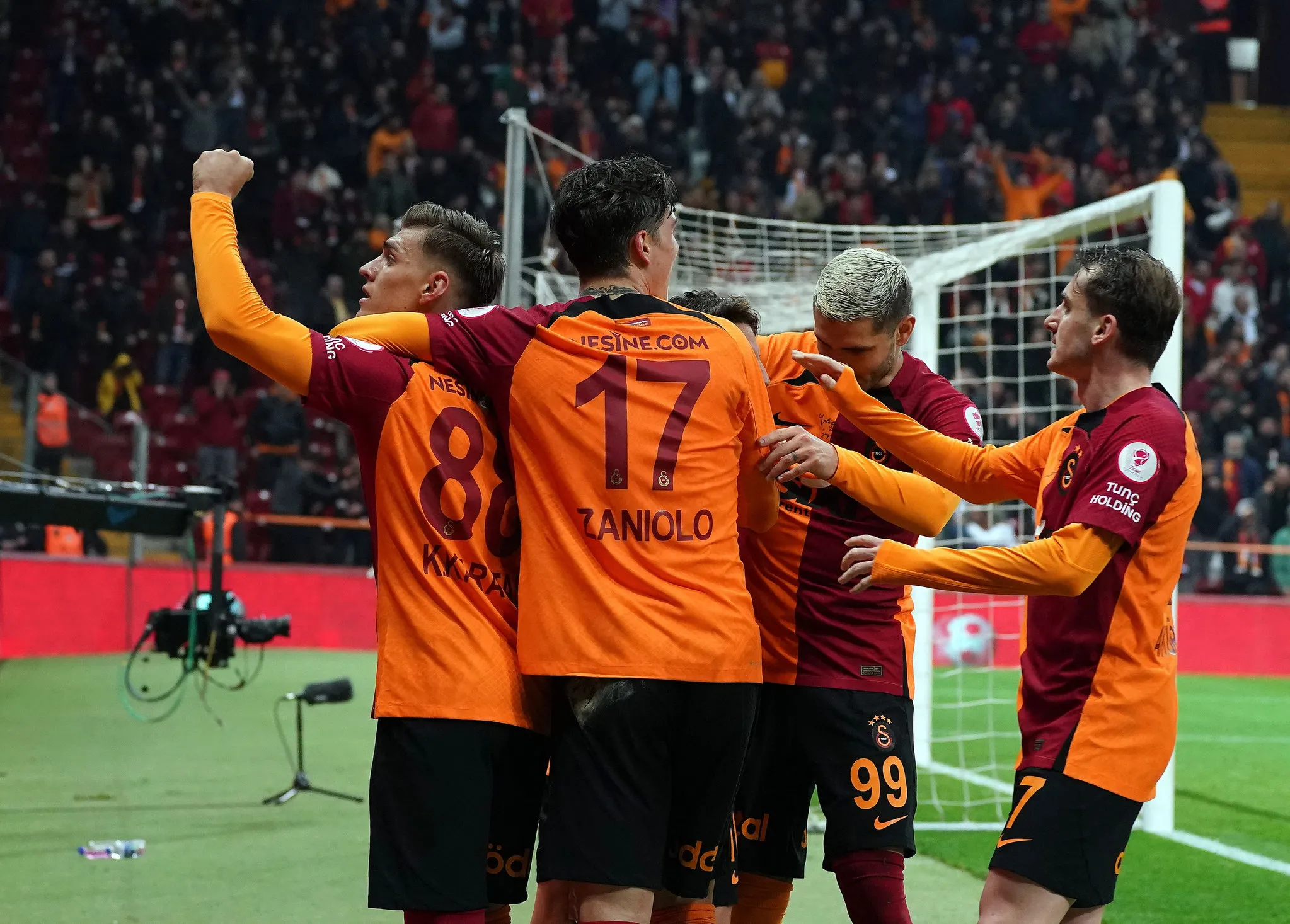 Liverpool'dan Galatasaray'a 40 milyon euroluk transfer! - 7