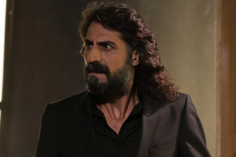 kurtlar-vadisinin-yildizindan-herkesi-sasirtan-geri-donus-vedasi-deprem-etkisi-yaratmisti-1712139256378.jpg Vedası çöküş etkisi yaratmıştı! Kurtlar Vadisi'nin yıldızından herkesi şaşırtan geri dönüş-6