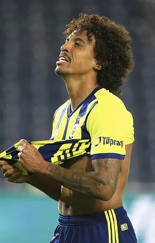 Şok iddia! Luiz Gustavo Başakşehir maçına koronavirüs testi pozitifken mi çıktı?