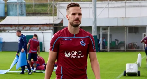 trabzonsporda-novak-soku-devreyi-kapatti-1573807843966.jpg Trabzonspor'da Novak şoku! Devreyi kapattı-1